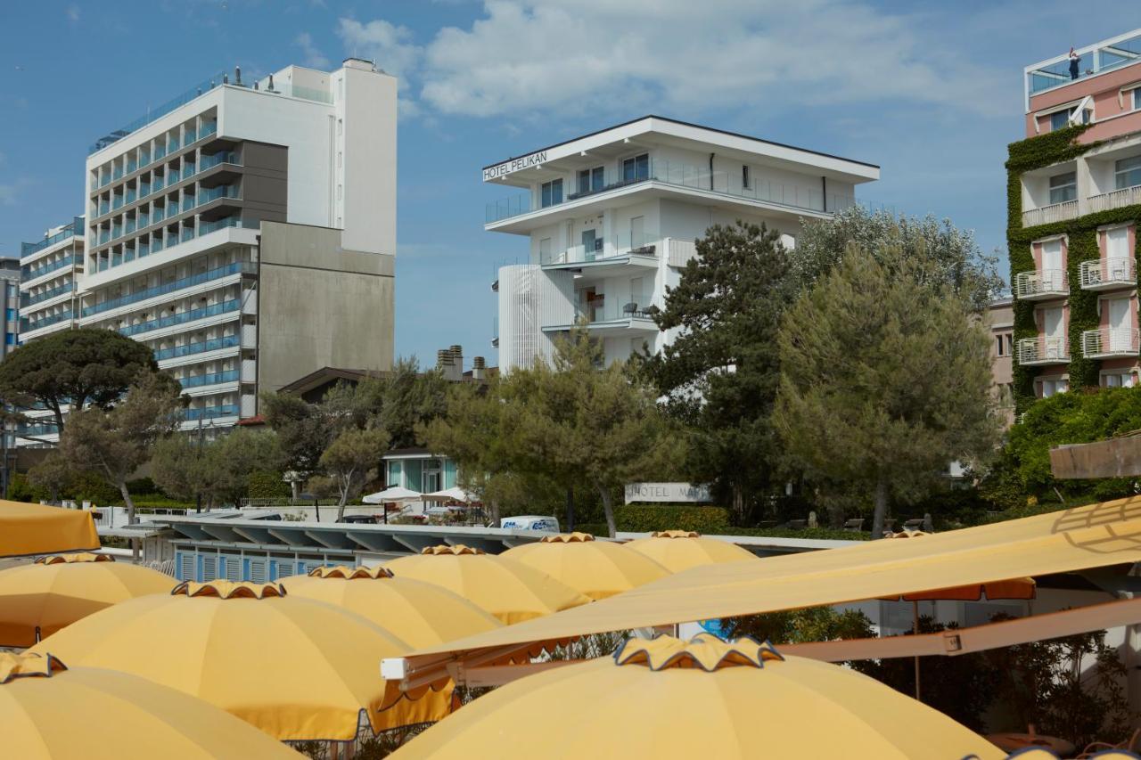 Hotel Pelikan Lignano Sabbiadoro Exteriör bild