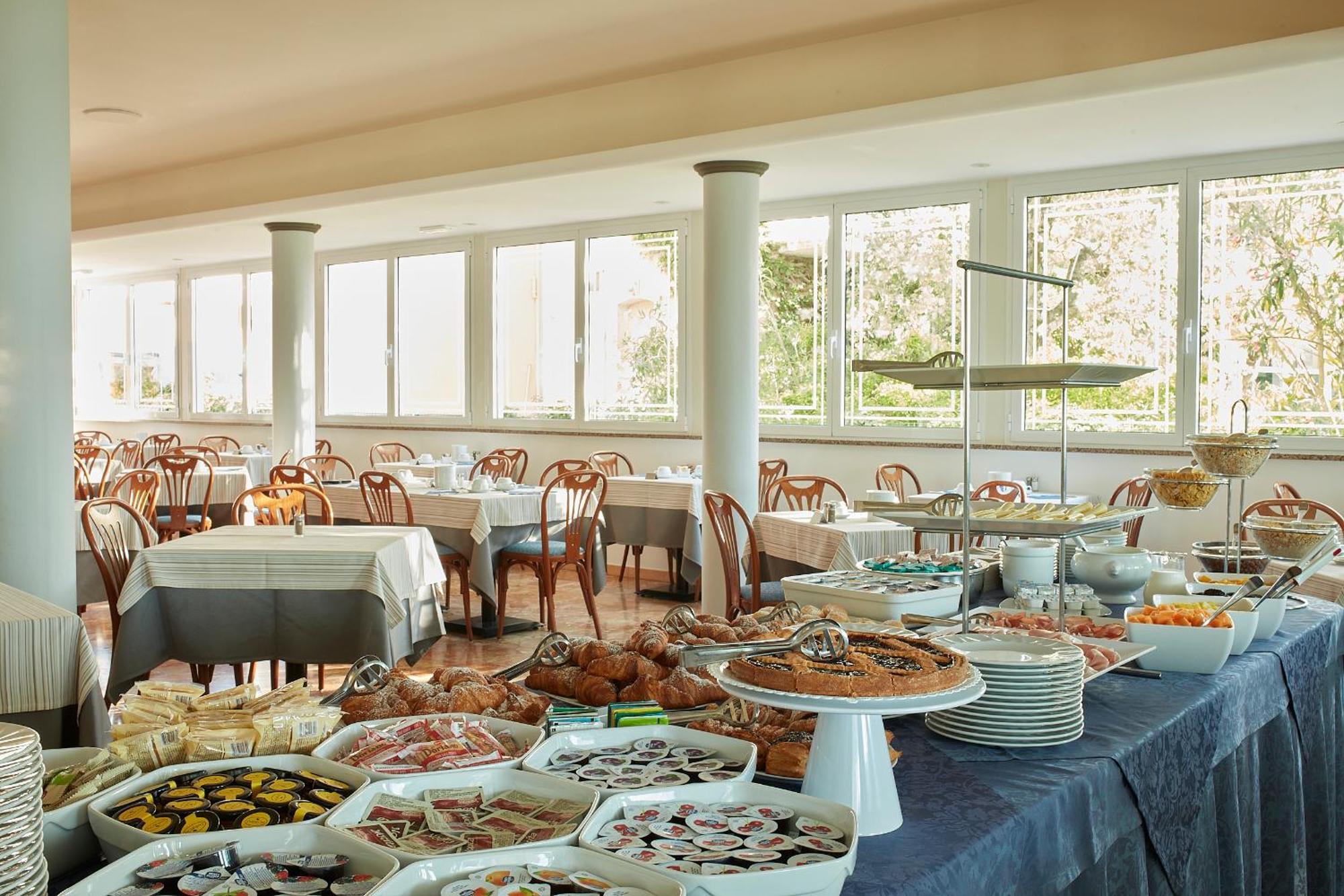Hotel Pelikan Lignano Sabbiadoro Exteriör bild