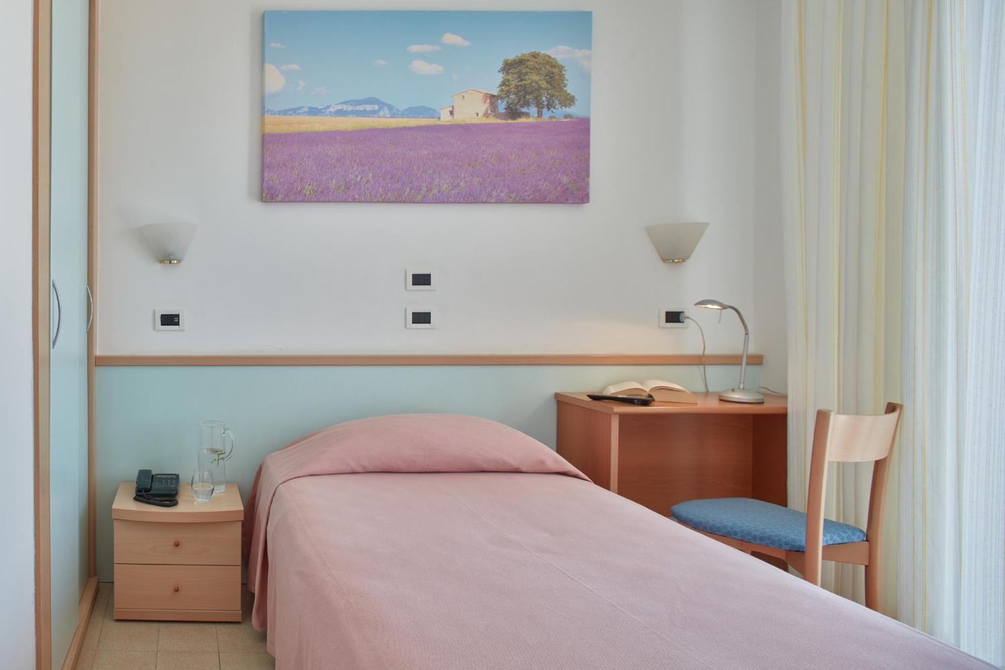 Hotel Pelikan Lignano Sabbiadoro Exteriör bild