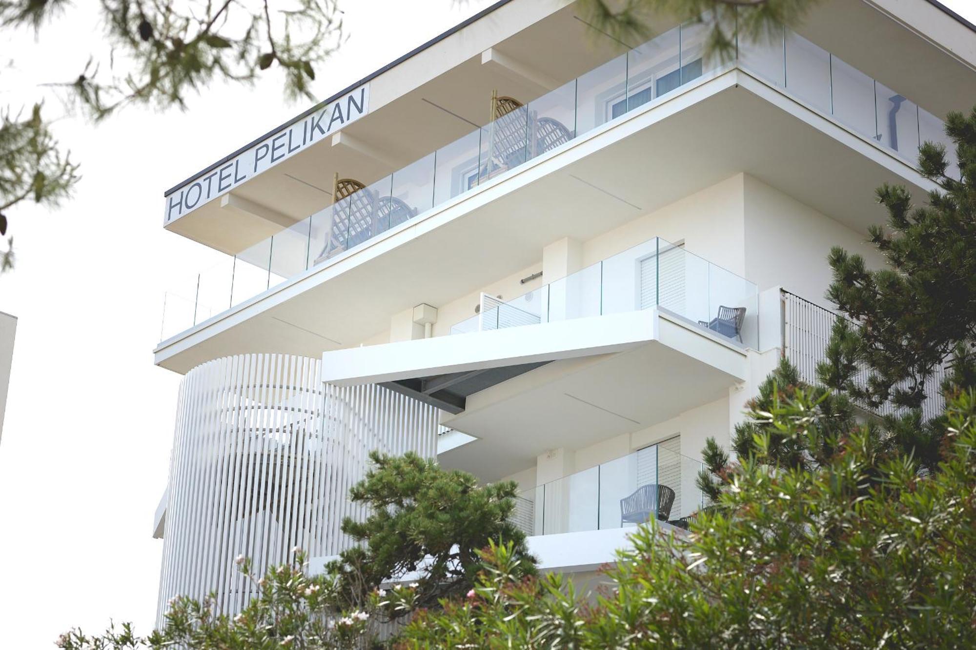 Hotel Pelikan Lignano Sabbiadoro Exteriör bild